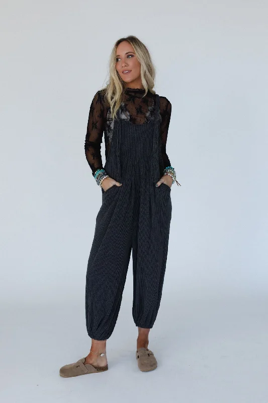 The Nest Tazzlynn Textured Jumpsuit - Charcoal